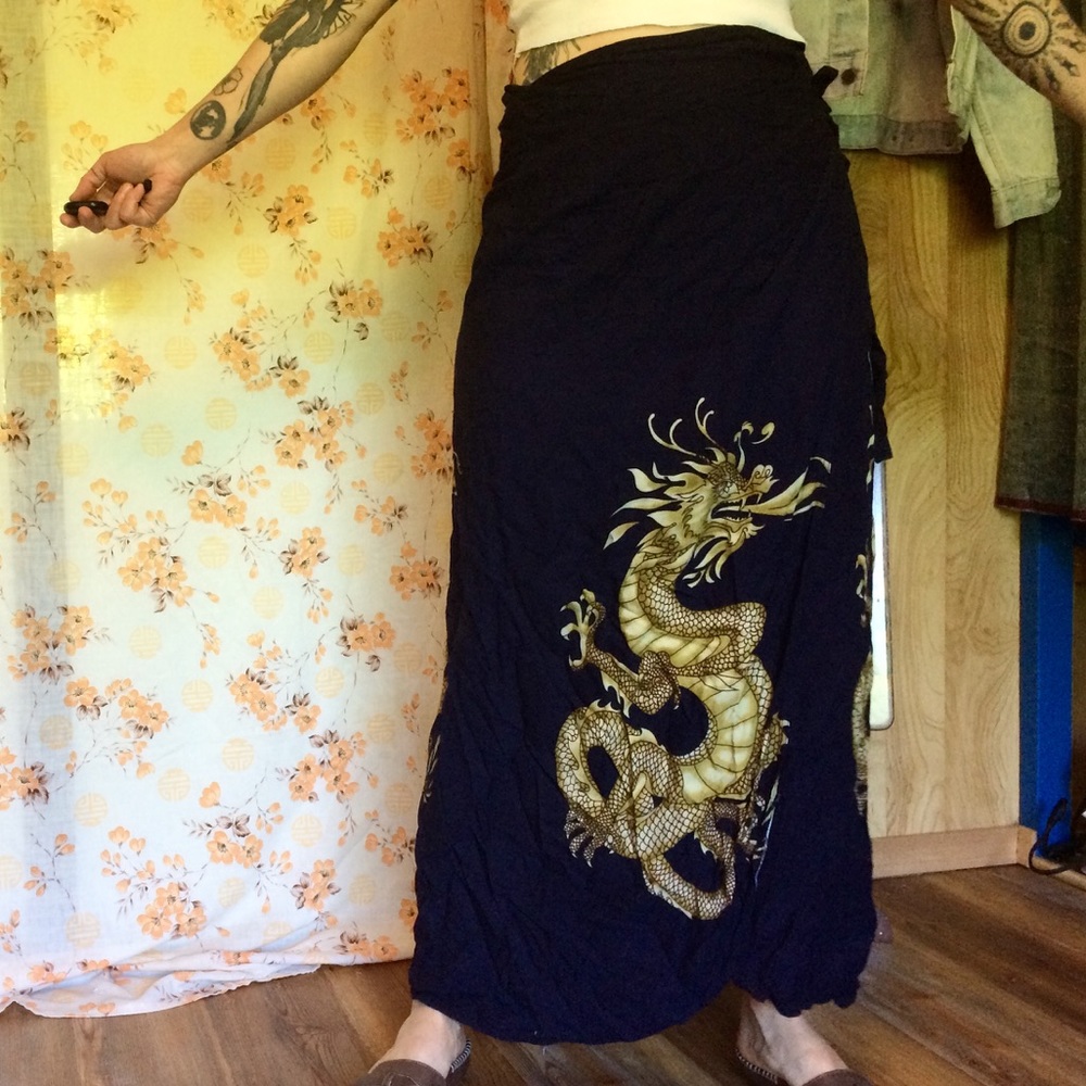 Y2K dragon wrap skirt Size M/L